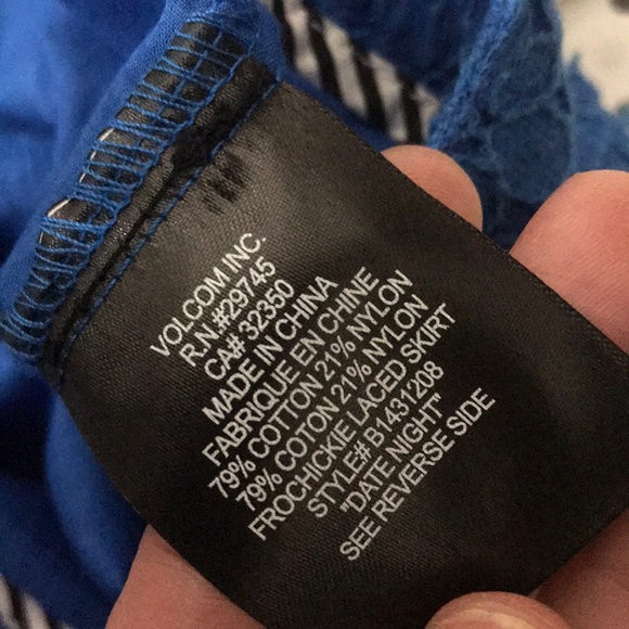 Volcom blue floral mini skirt 7 FIRM & FINAL - Picture 2 of 4